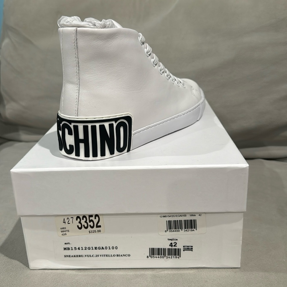 Moschino
Men's Maxi Logo Leather High-Top Sneakers White size 42 New in Box